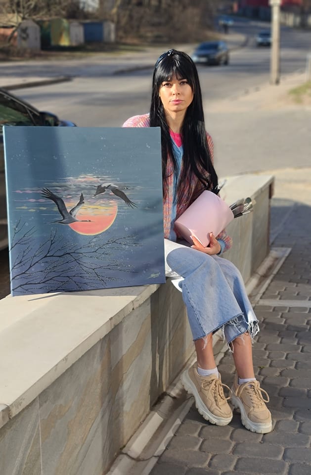 Новини Вінниці - фото з «Моя зброя сьогодні — це мистецтво!». Дизайнер Світлана Теренчук замість суконь створює картини