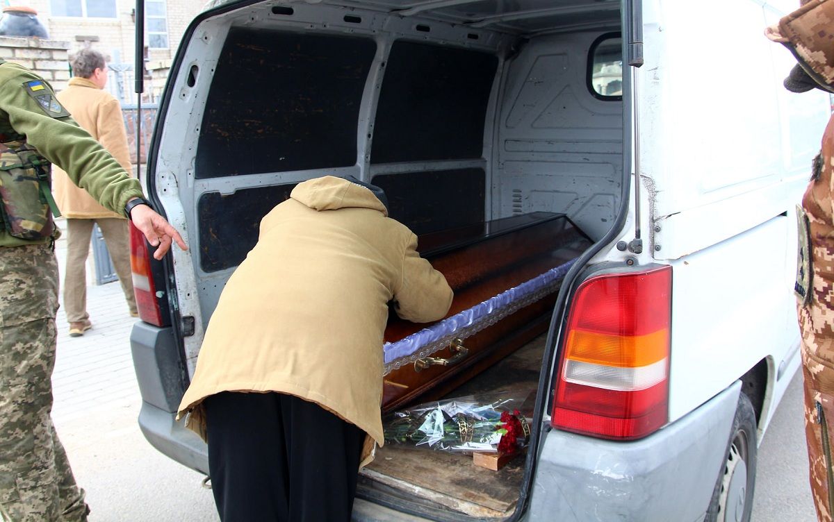 Новини Тернополя - фото з У Товстому прощаються з військовим медиком Олегом Андрощуком-Русиняком