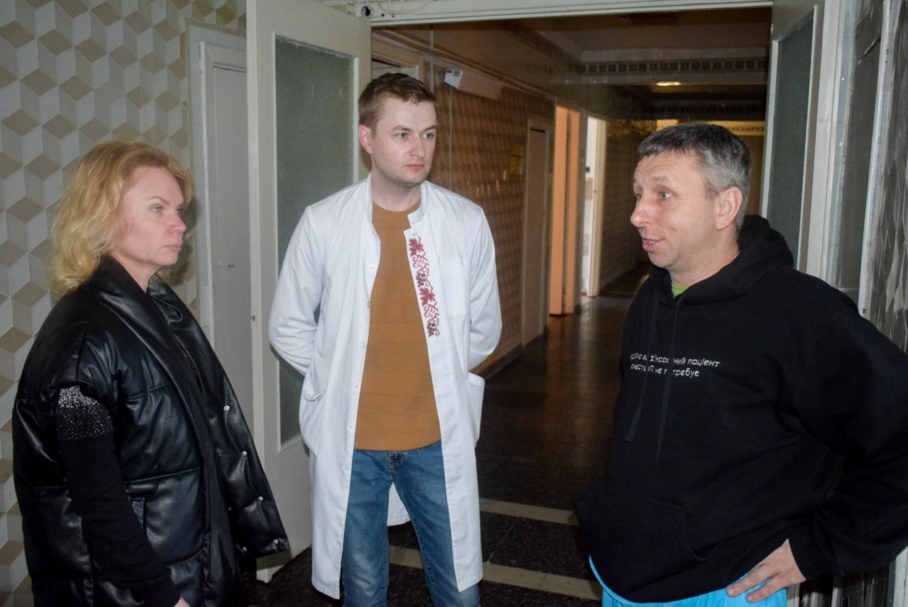 Новини Житомира - фото з Лікарі з Малина рятували життя наших бійців та мирних жителів, які потрапили під ворожий вогонь