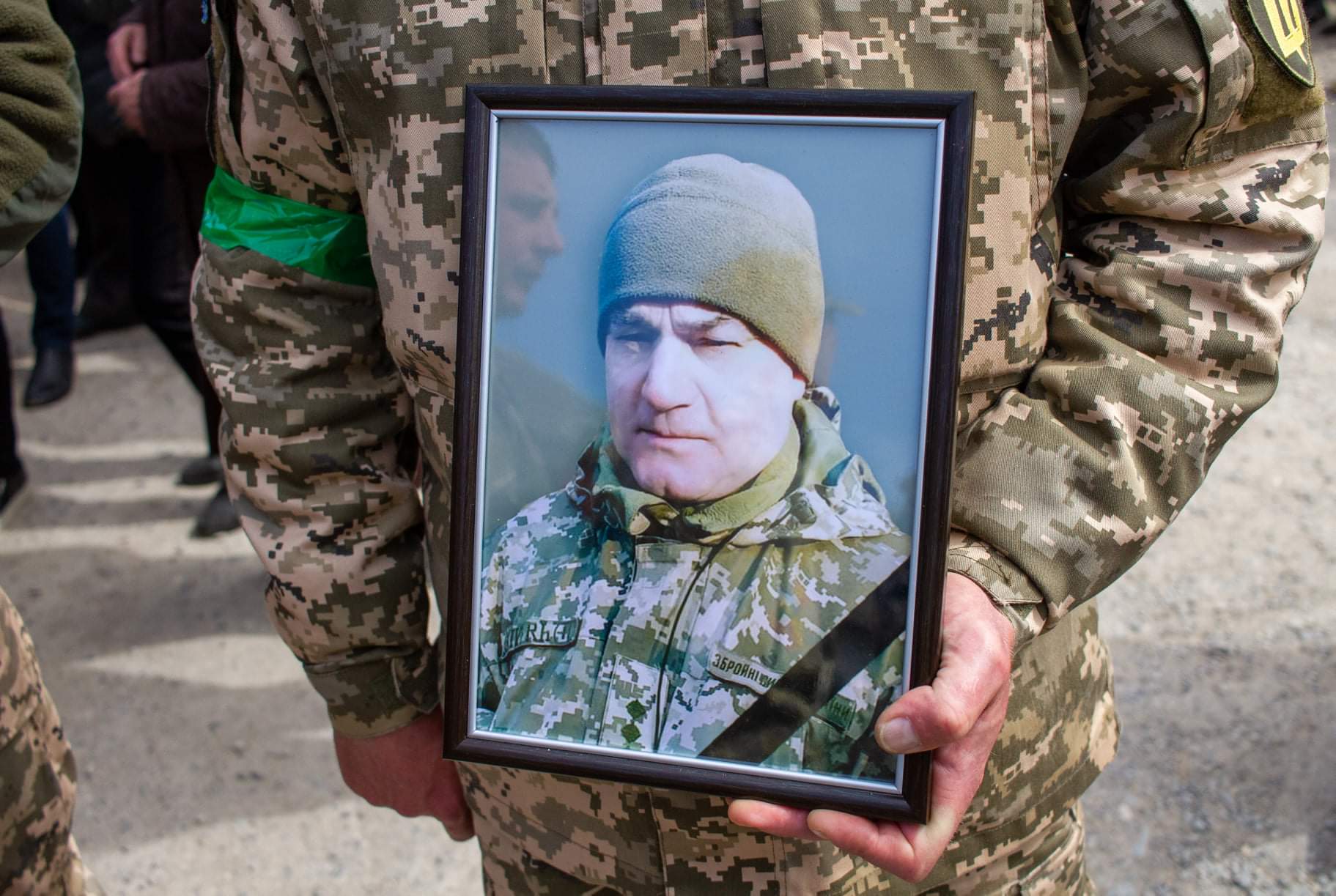 Новини Тернополя - фото з Любив людей і загинув за Батьківщину: прощання з Героєм Михайлом Процишиним з Гусятина