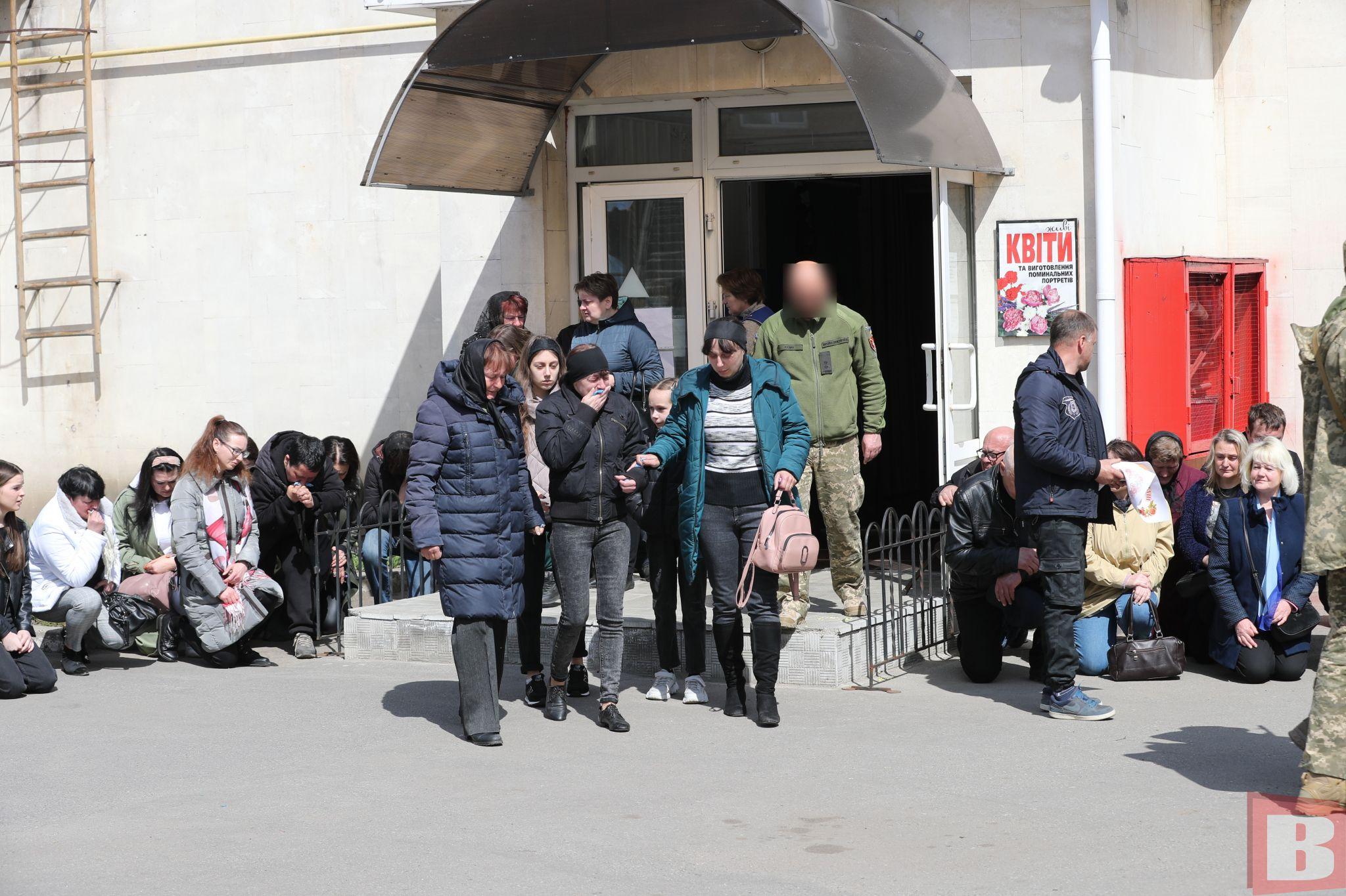 Новини Хмельницького - фото з «Справжній воїн і захисник»: у Хмельницькому попрощалися з Олександром Самофаловим