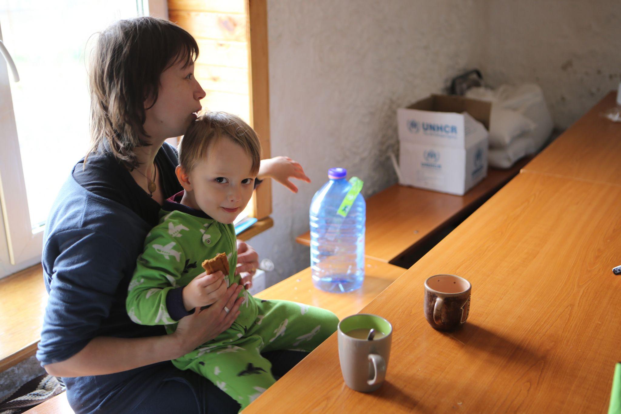 Новини Вінниці - фото з Прийняли близько 1 500 людей. Як вінничани з «Боже, вільної школи» зробили прихисток для переселенців