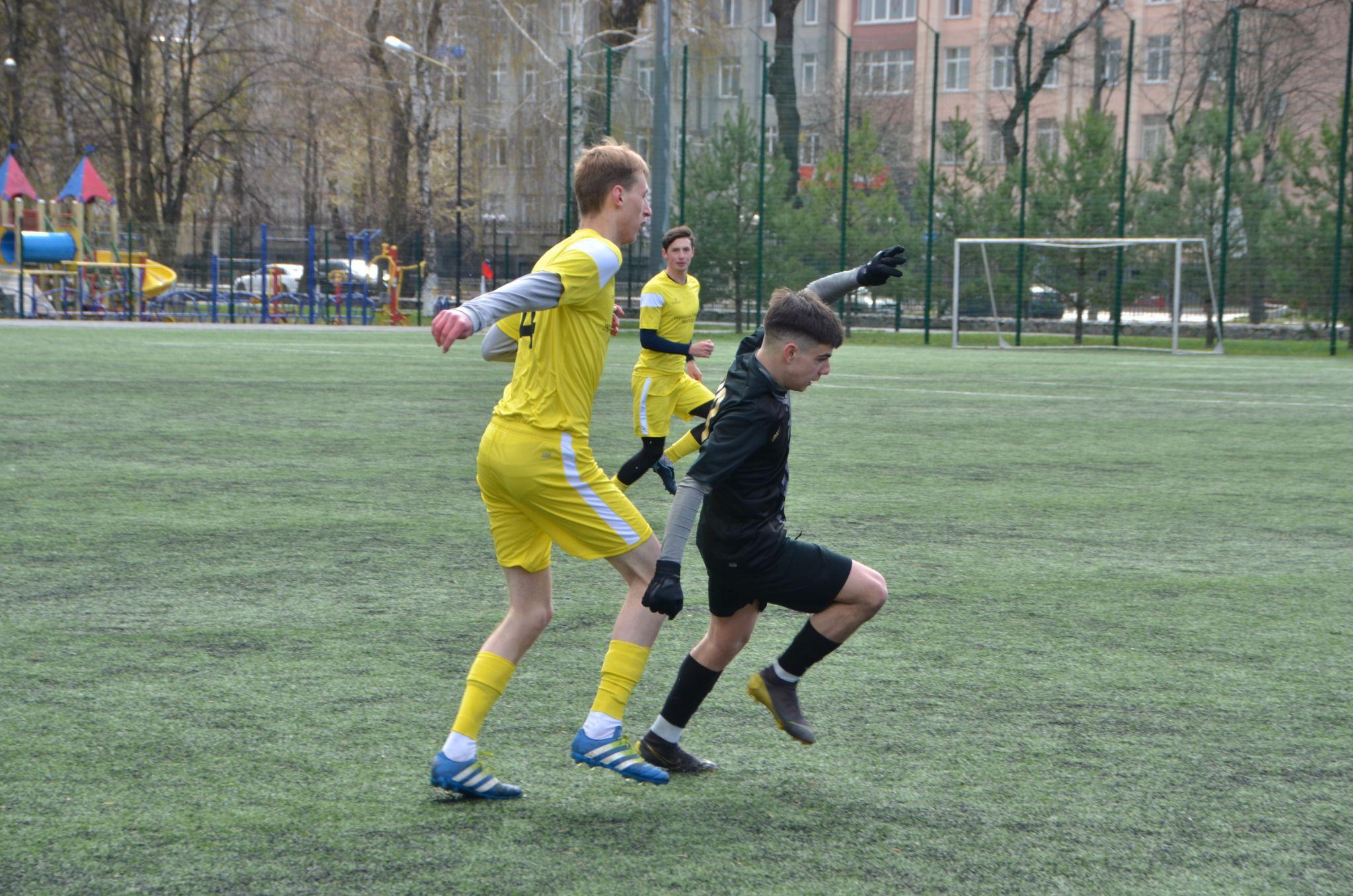 Новини Вінниці - фото з В футбольних матчах на підтримку ЗСУ у Вінниці «засвітилися» навіть гравці Прем'єр-ліги