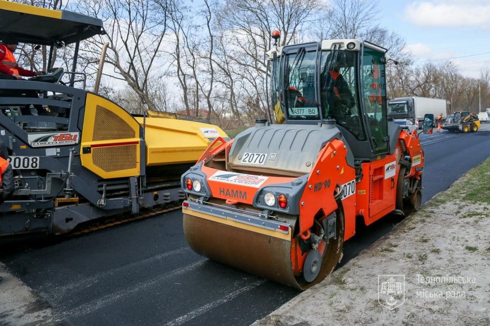 Новини Тернополя - фото з У Тернополі триває ремонт доріг. На яких вулицях змінять дорожнє покриття наступного тижня (СПИСОК)