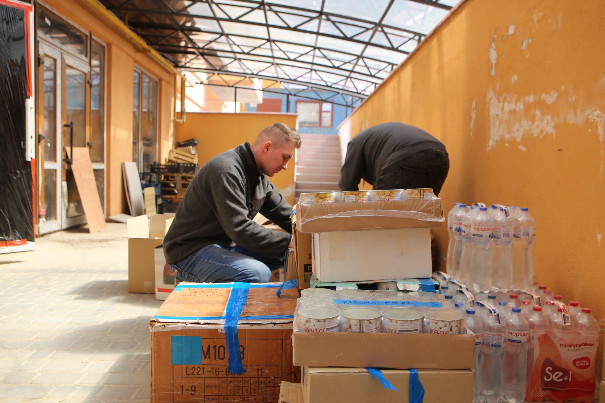 Новини Вінниці - фото з «Не вмію ідеально готувати борщ, але можу купити машину на передову», — волонтерка Діана Подолянчук