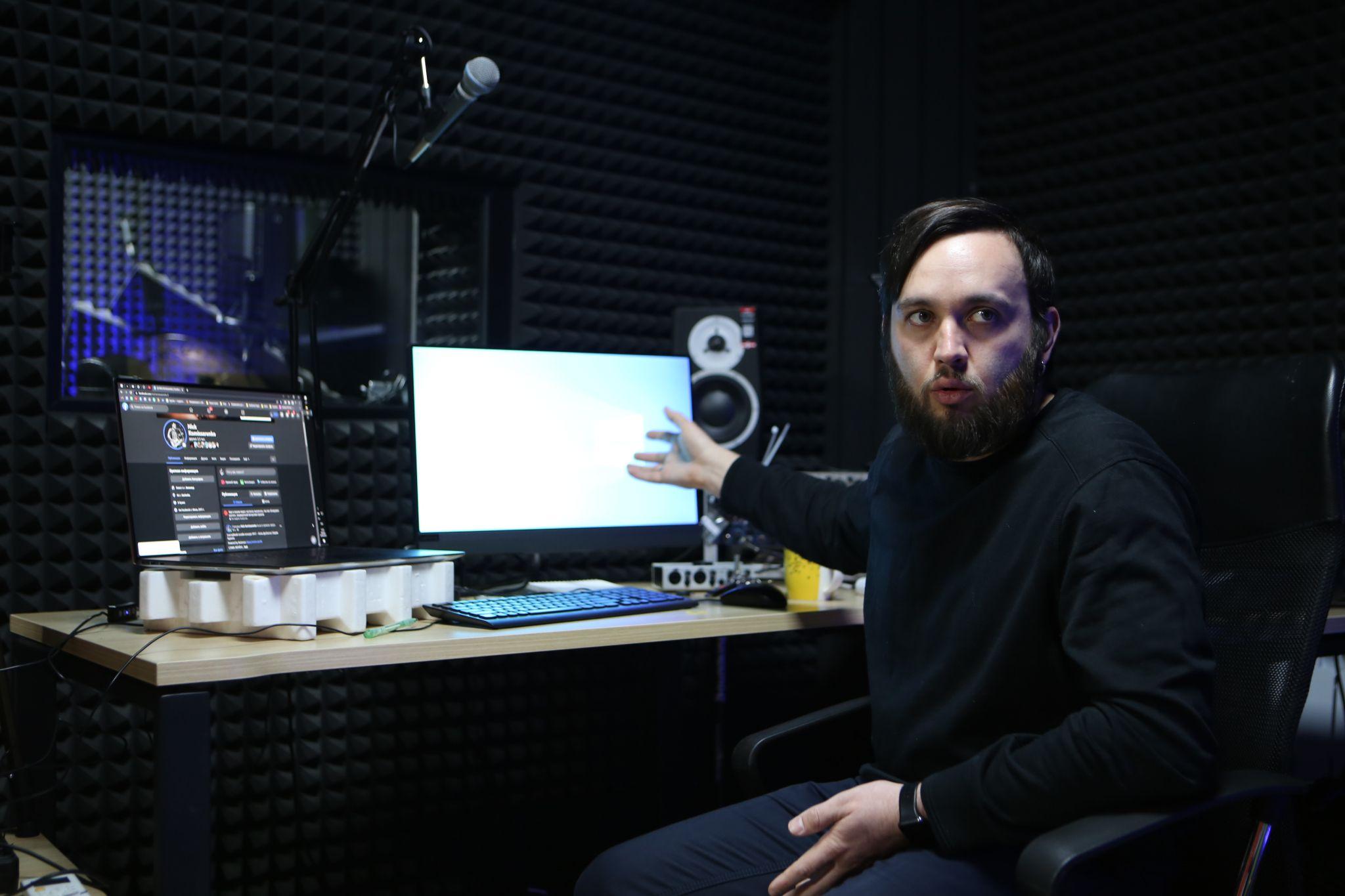 Новини Вінниці - фото з Кожна гривня наближає перемогу. Музикант збирає гроші для ЗСУ на онлайн-концертах