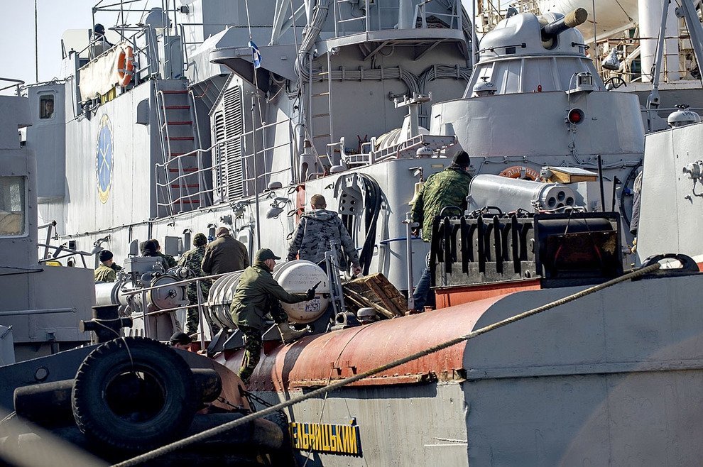 ФОТОфакти захоплення корветів «Луцьк» і «Хмельницький»