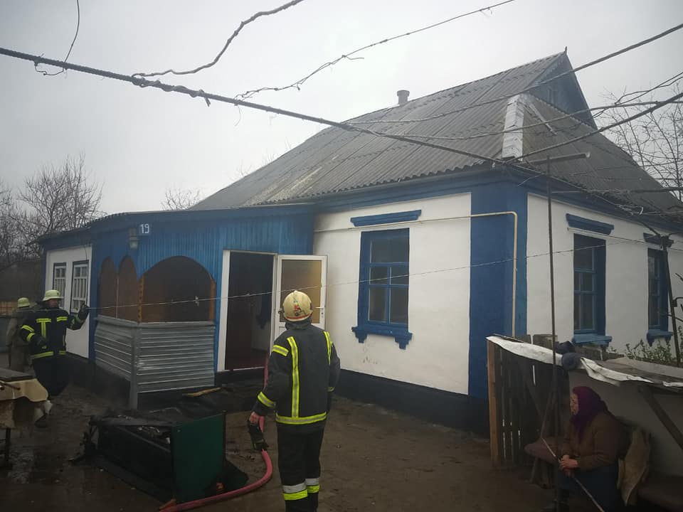 Новини Житомира - фото з На Житомирщині за добу горіли три оселі: один будинок повністю знищено