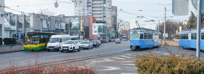 Новому графіку бути. З 22 квітня громадський транспорт працюватиме довше