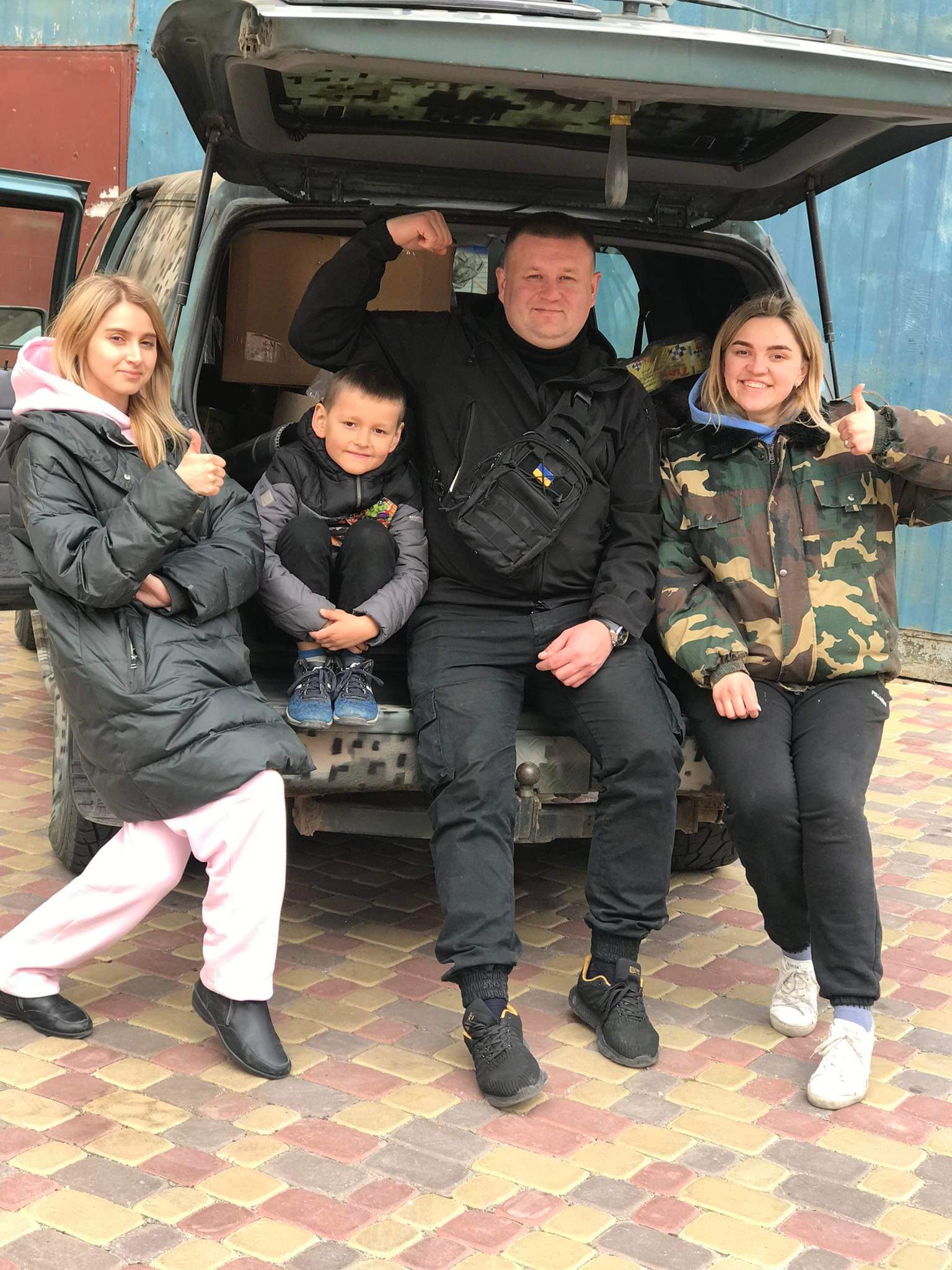 Новини Вінниці - фото з Герої тилу. Як у Вінниці позашляховики переробляють на бандеромобілі та передають на фронт