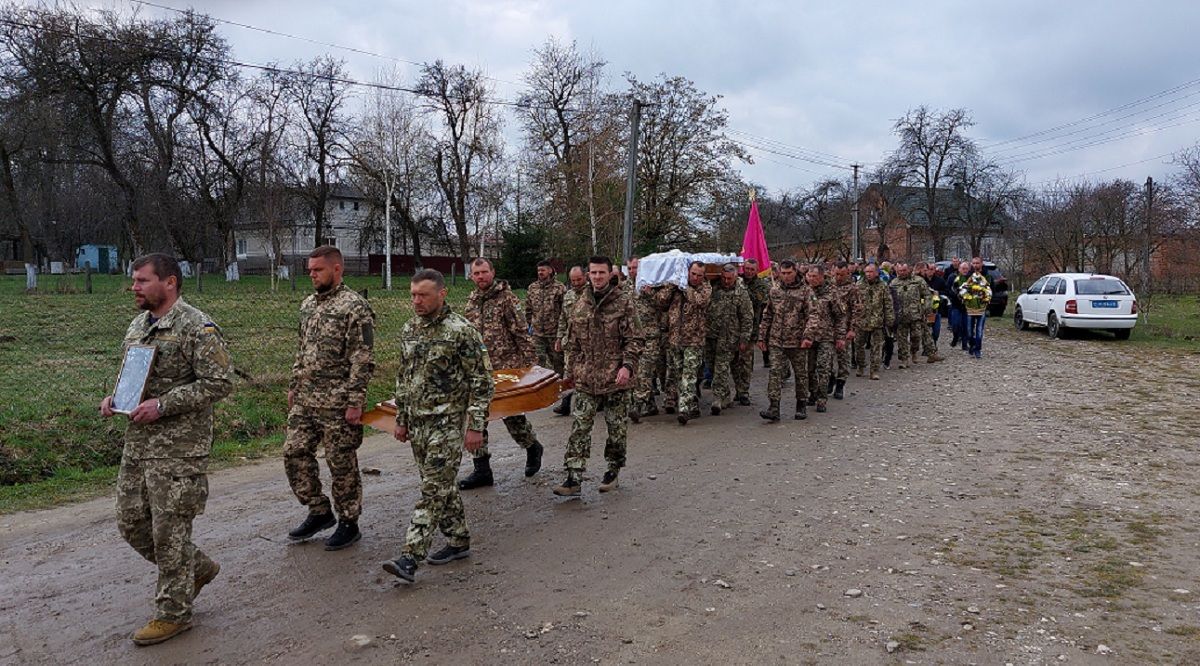 Новини Тернополя - фото з Його недаремно називали «кременем». На Тернопільщині прощаються зі Степаном Геником