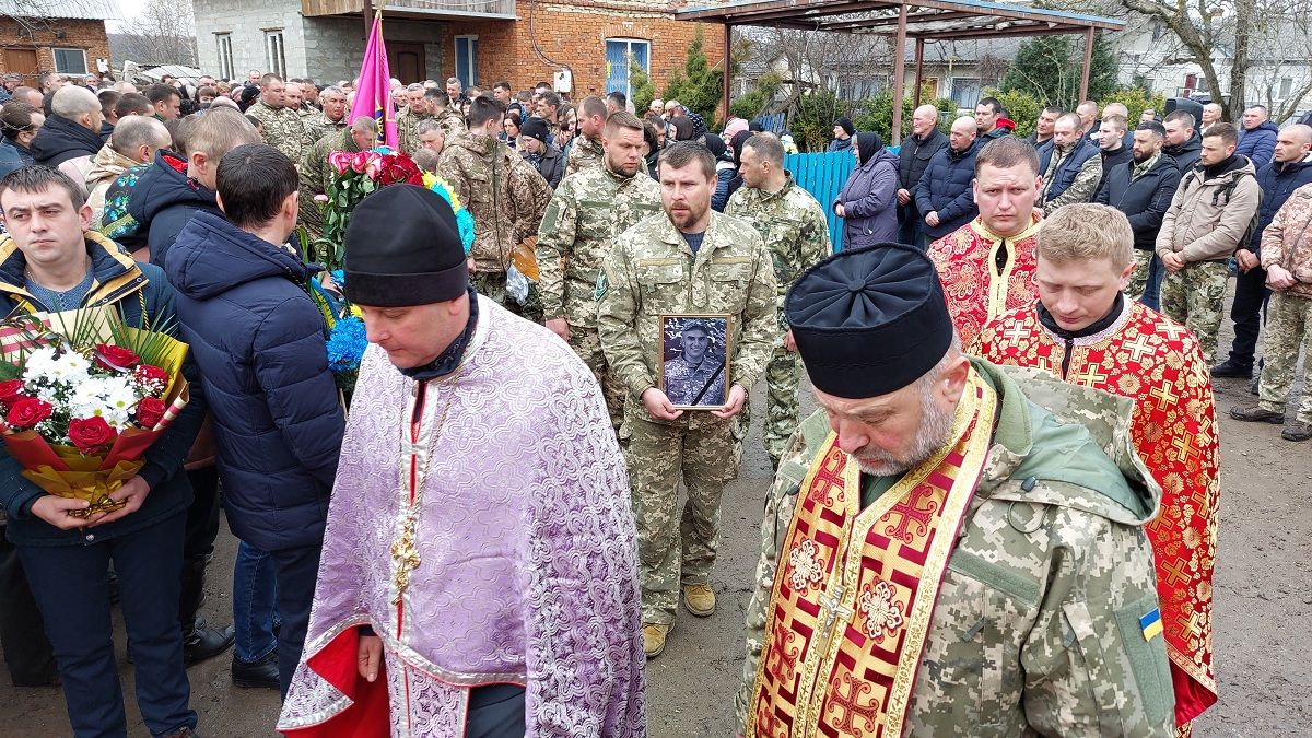 Новини Тернополя - фото з Його недаремно називали «кременем». На Тернопільщині прощаються зі Степаном Геником