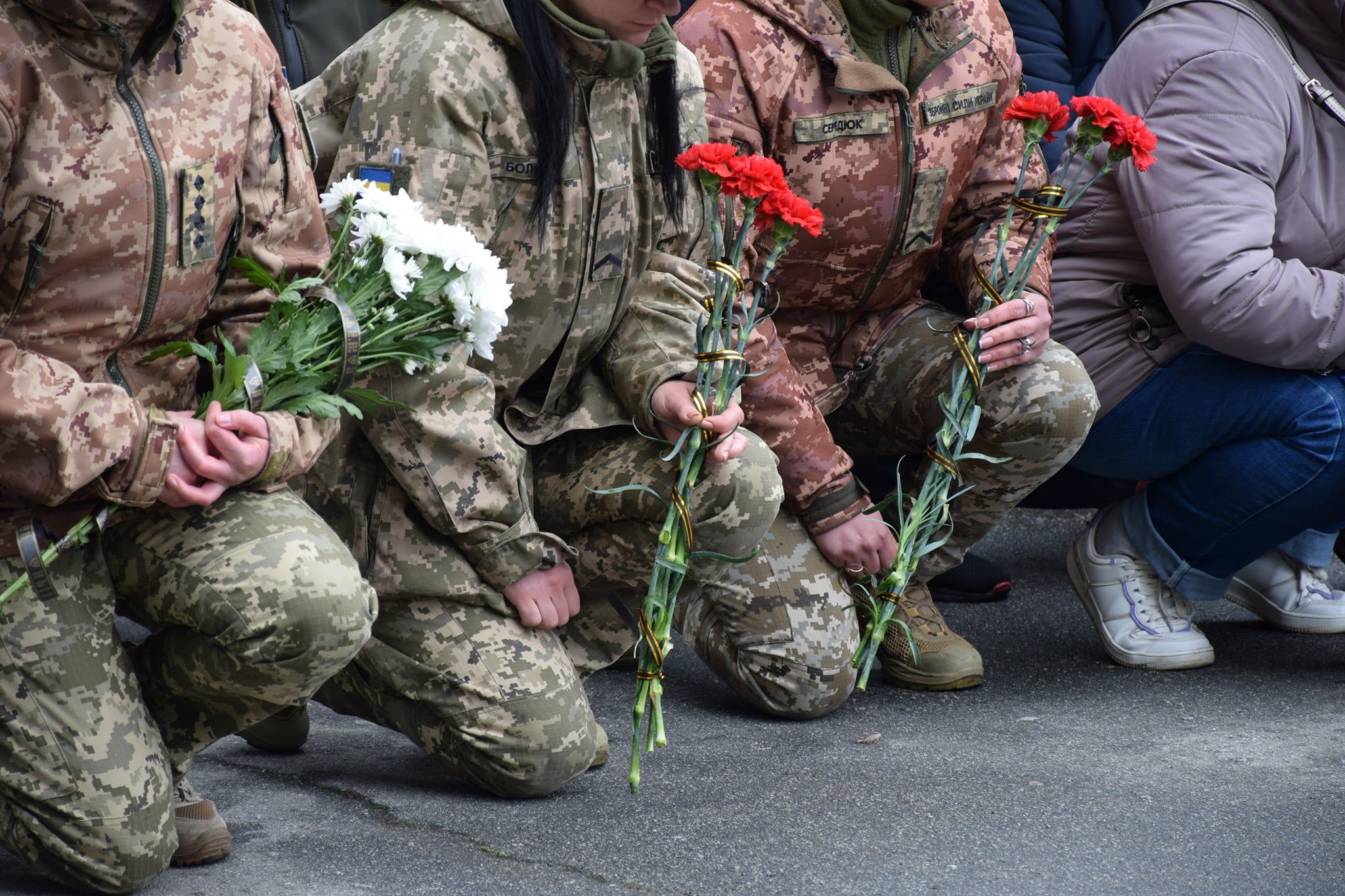 Новини Хмельницького - фото з У Шепетівці попрощалися з двома захисниками України (ФОТО)