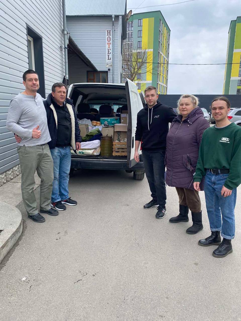 Новини Тернополя - фото з Як у Школі вуличного танцю в Тернополі організували готель-прихисток для переселенців (РЕПОРТАЖ)