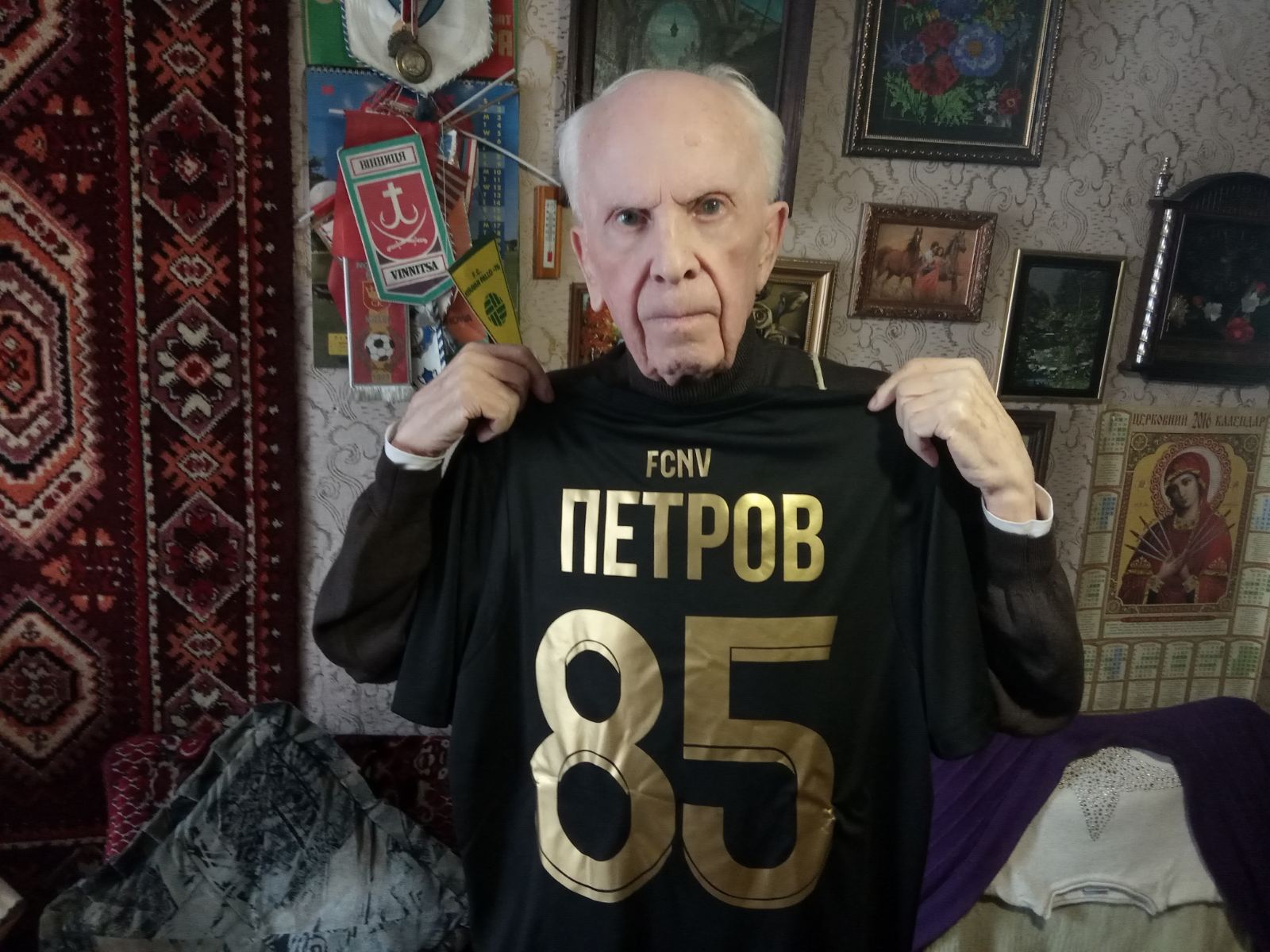 Новини Вінниці - фото з Легендарній «балерині» Михайлу Петрову із першого складу «Локомотиву» виповнилося 85 років