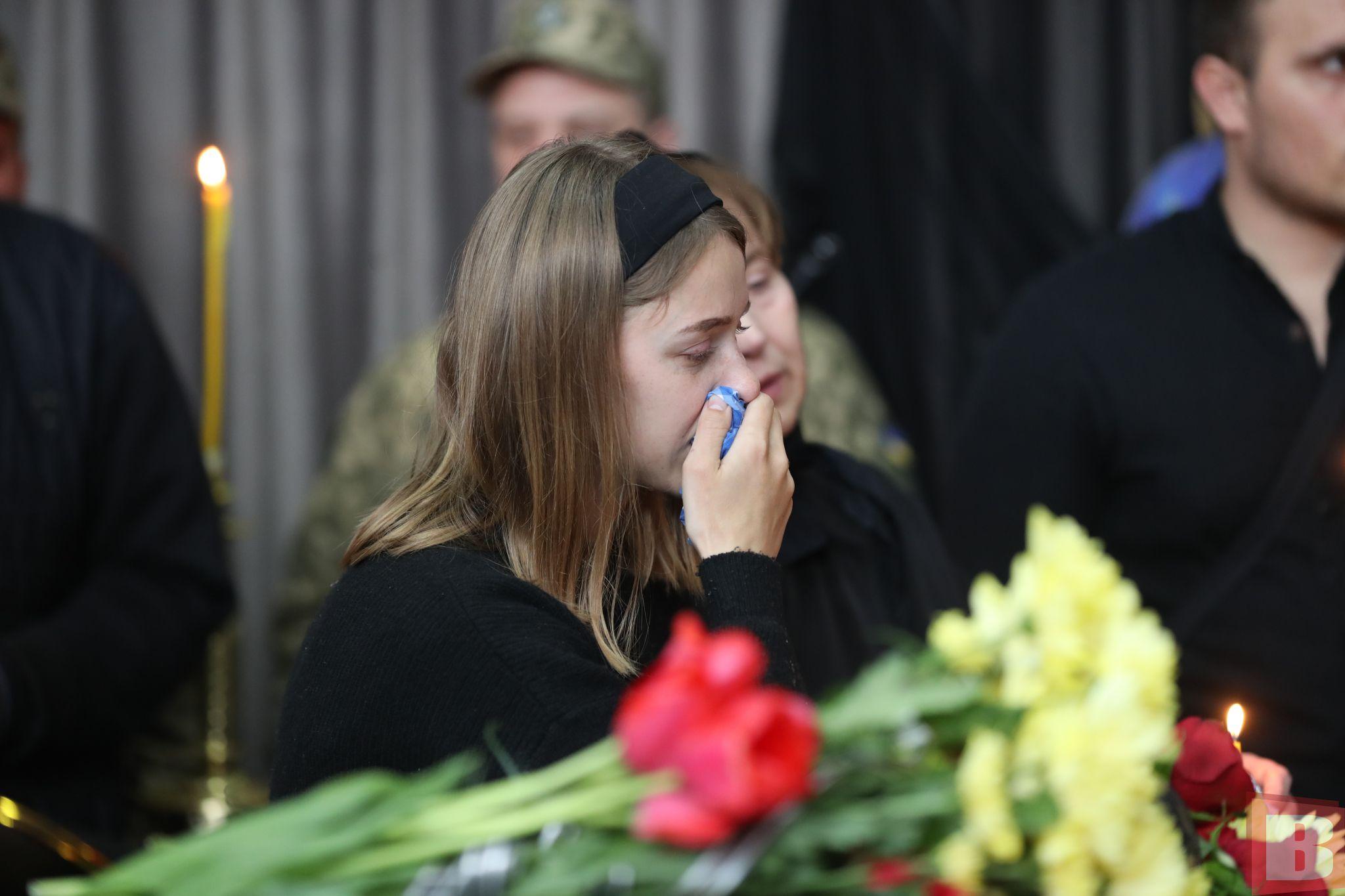 Новини Хмельницького - фото з «Захищав кожного з нас»: у Хмельницькому попрощалися з Андрієм Ковбасюком (ФОТО)