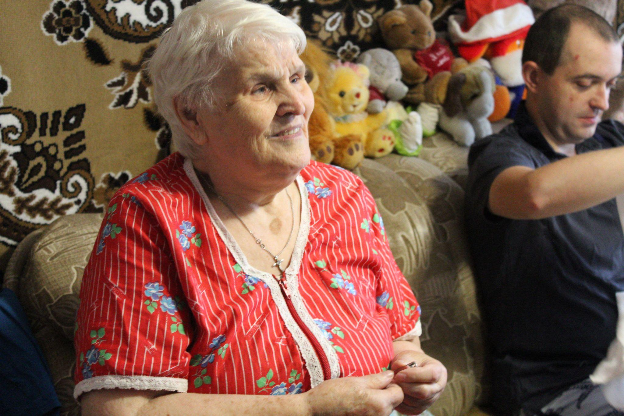 Новини Тернополя - фото з Виготовили 7 тисяч трусів для захисників на передову. Як волонтерство стало сімейною справою (РЕПОРТАЖ)