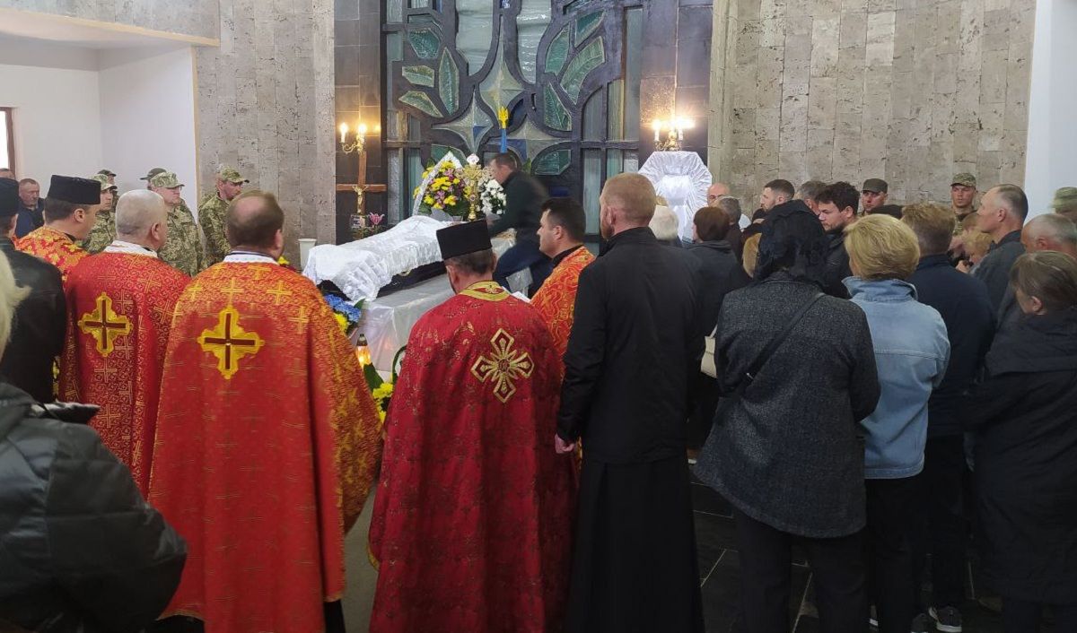 Новини Тернополя - фото з Повернувся з Канади і пішов добровольцем на війну. Тернопільщина прощається з Ігорем Писаревичем