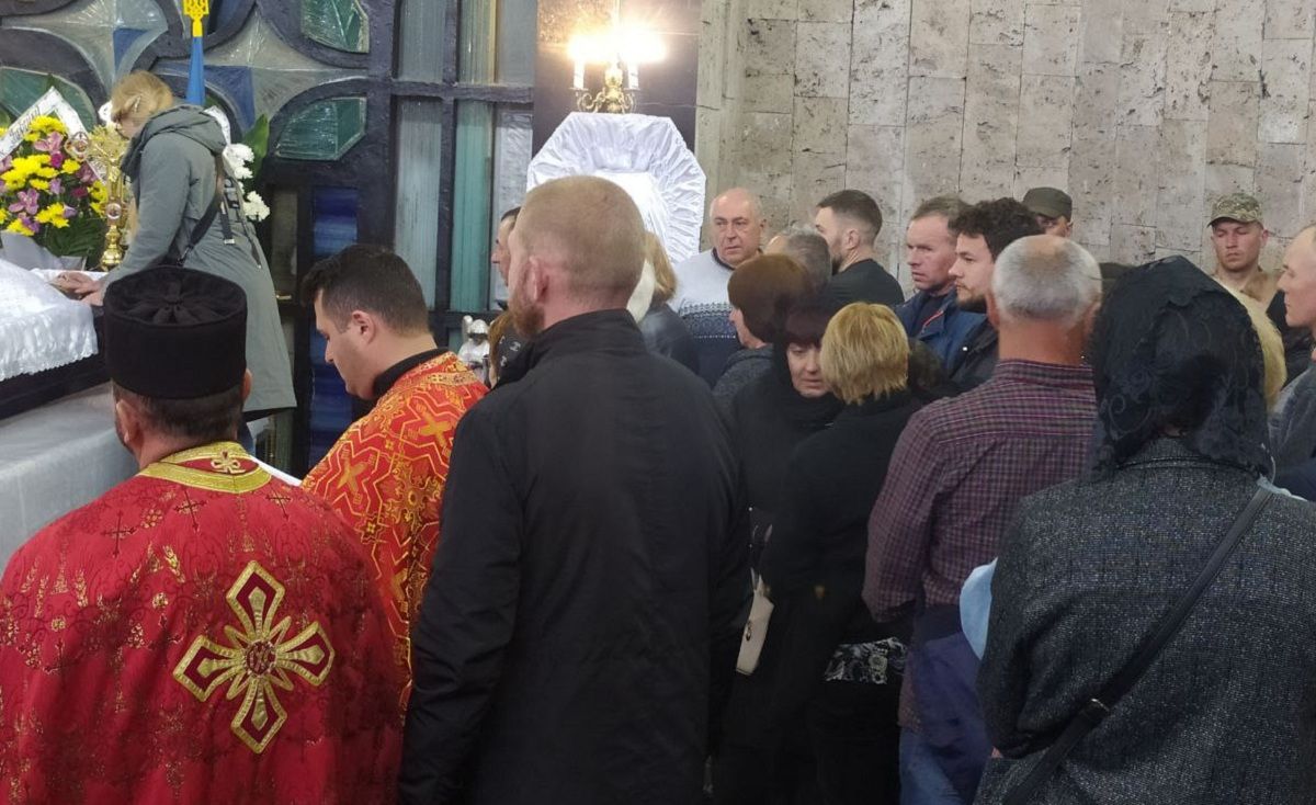 Новини Тернополя - фото з Повернувся з Канади і пішов добровольцем на війну. Тернопільщина прощається з Ігорем Писаревичем