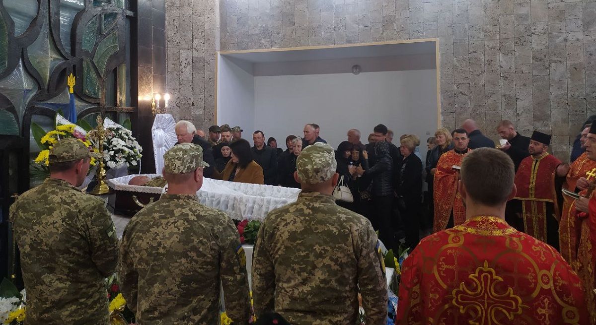 Новини Тернополя - фото з Повернувся з Канади і пішов добровольцем на війну. Тернопільщина прощається з Ігорем Писаревичем