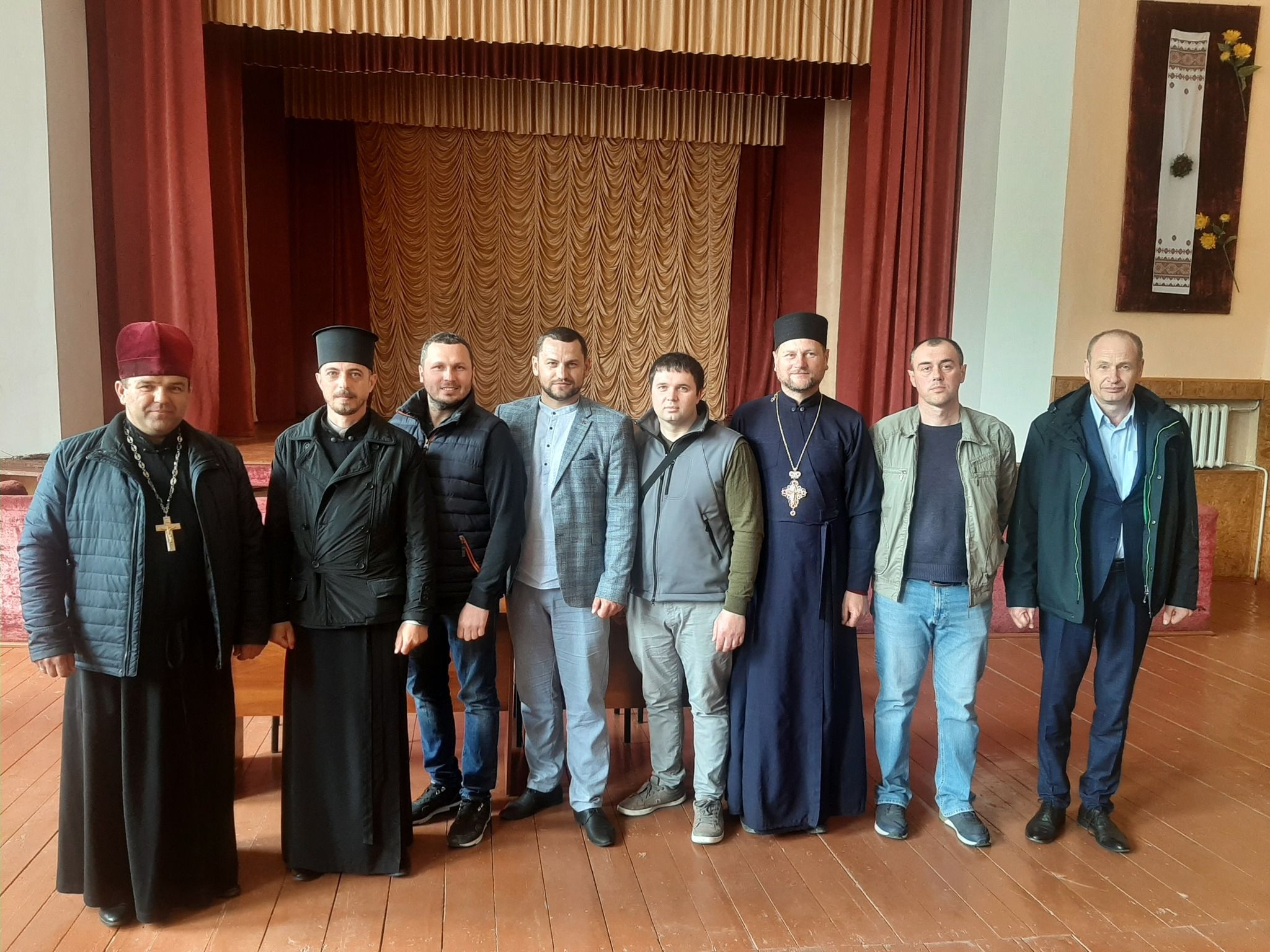 Новини Хмельницького - фото з “Місцевий піп не прийшов!” На Хмельниччині ще 2 парафії перейшли до ПЦУ