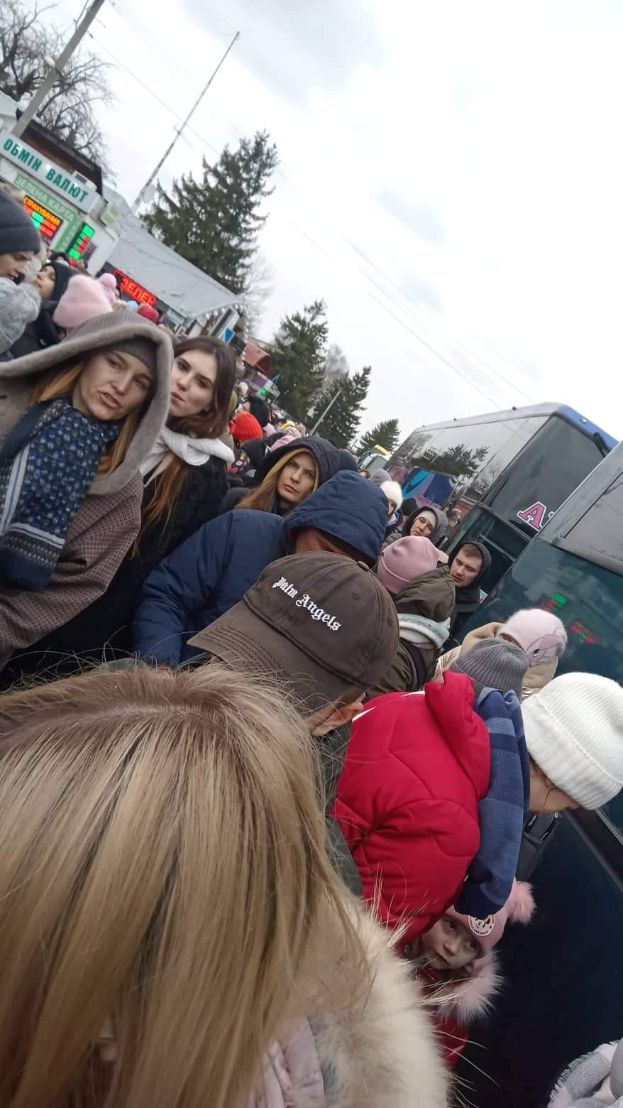 Новини Козятина - фото з «Я пішки йшла 11 кілометрів з дитиною на руках». Історія козятинчанки, яка виїхала за кордон