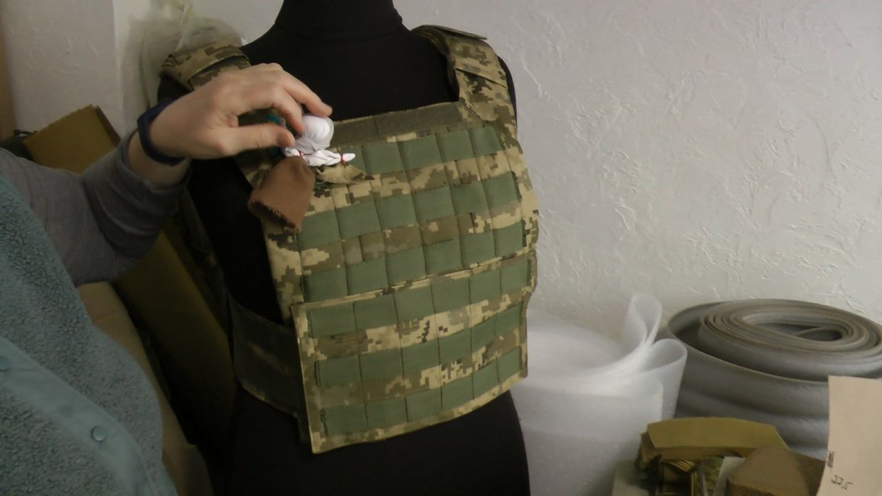 Новини Вінниці - фото з «Як шити для модниць не забули, але вони зараз не головне». Ще один бренд виготовляє плитоноски