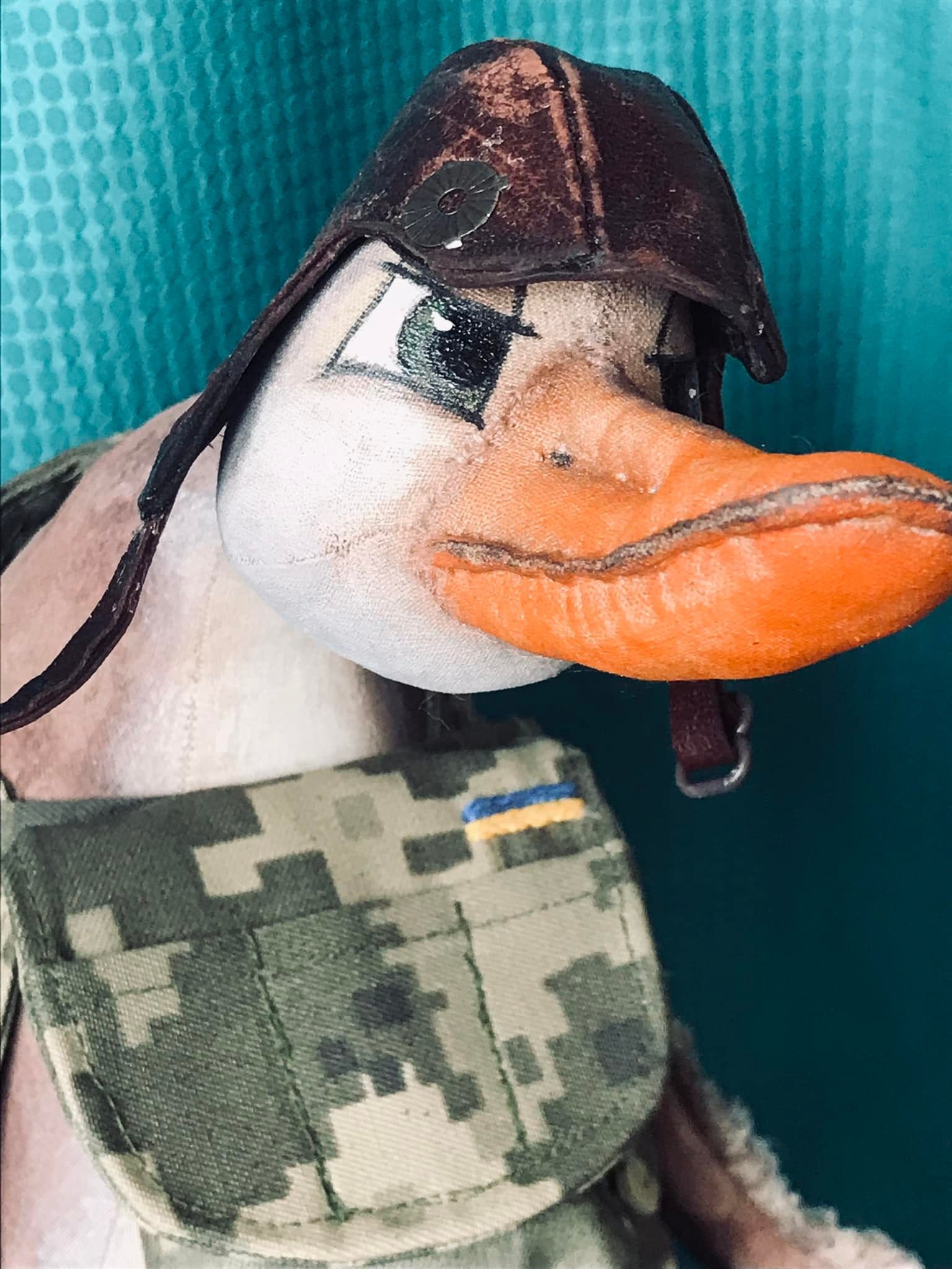 Новини Вінниці - фото з Озброєний і у шоломі: вінницька майстриня Наталя Дремлюга створила бойового гусака