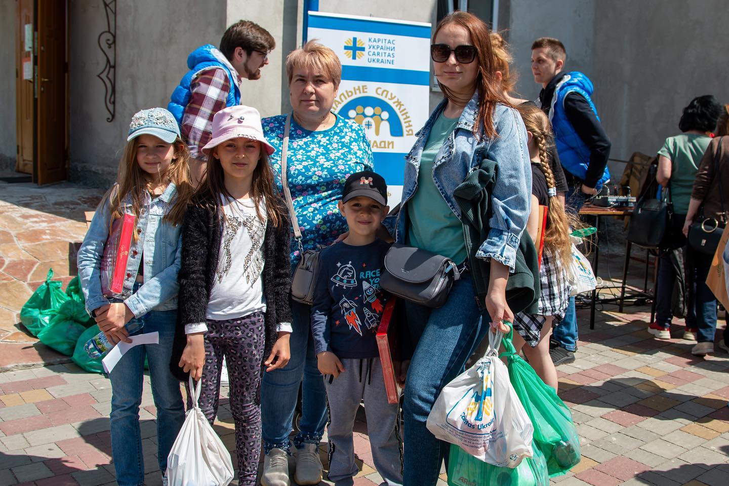 Новини Тернополя - фото з У «Карітасі» в Тернополі запровадили електронну реєстрацію для отримання благодійної гуманітарної допомоги