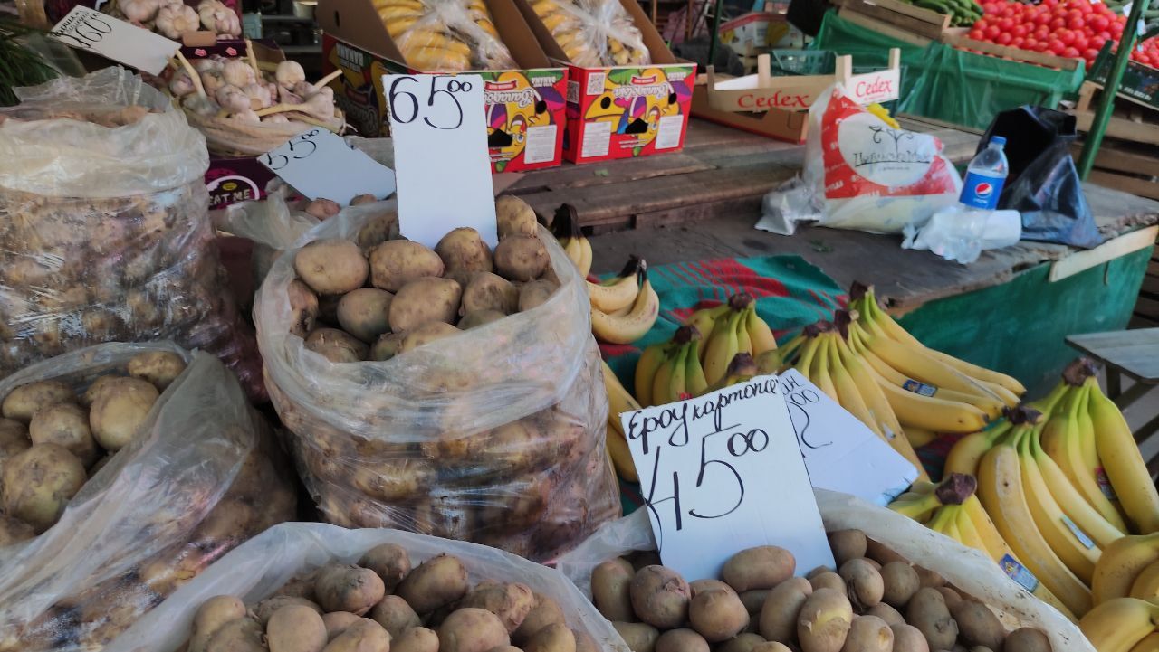 Новини Вінниці - фото з Що по чому? Дізналися, яка ціна на сезонні овочі та фрукти на ринку «Привокзальний»