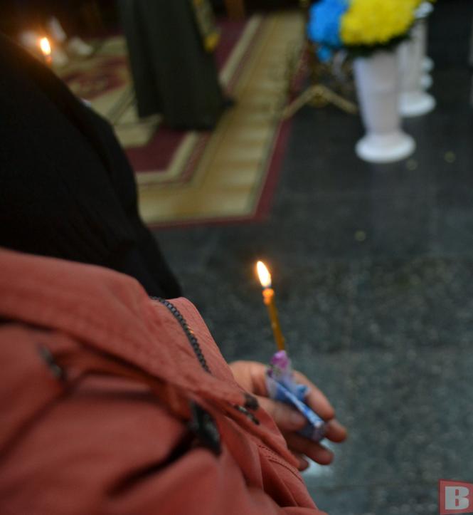 Новини Хмельницького - фото з “Він - наша гордість”. Хмельницький попрощався з воїном Олексієм Лопатіним