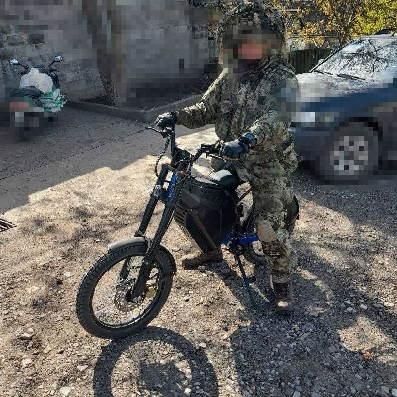 Новини Тернополя - фото з Швидкі та легкі! У чому секрет електробайків, які тернопільська фірма робить для ЗСУ?