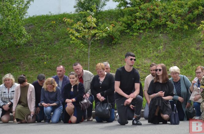 Новини Хмельницького - фото з “Всі хлопці за ним тягнулись”. Хмельницький провів у вічність 49-річного Ігоря Кузя