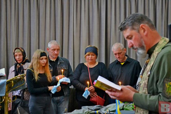 Новини Хмельницького - фото з “Всі хлопці за ним тягнулись”. Хмельницький провів у вічність 49-річного Ігоря Кузя