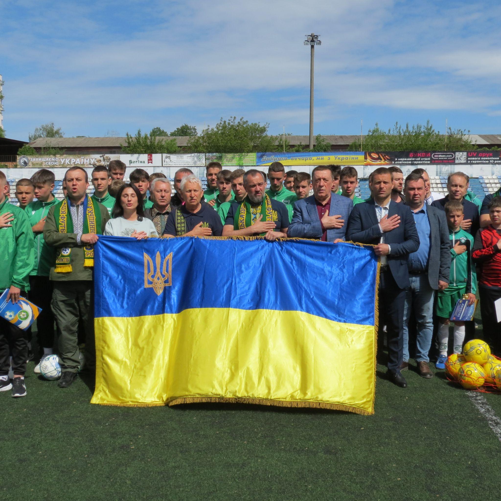 Новини Вінниці - фото з Президент АФУ, який завітав до Вінниці, підтримав план побудови у нашому місті сучасного стадіону