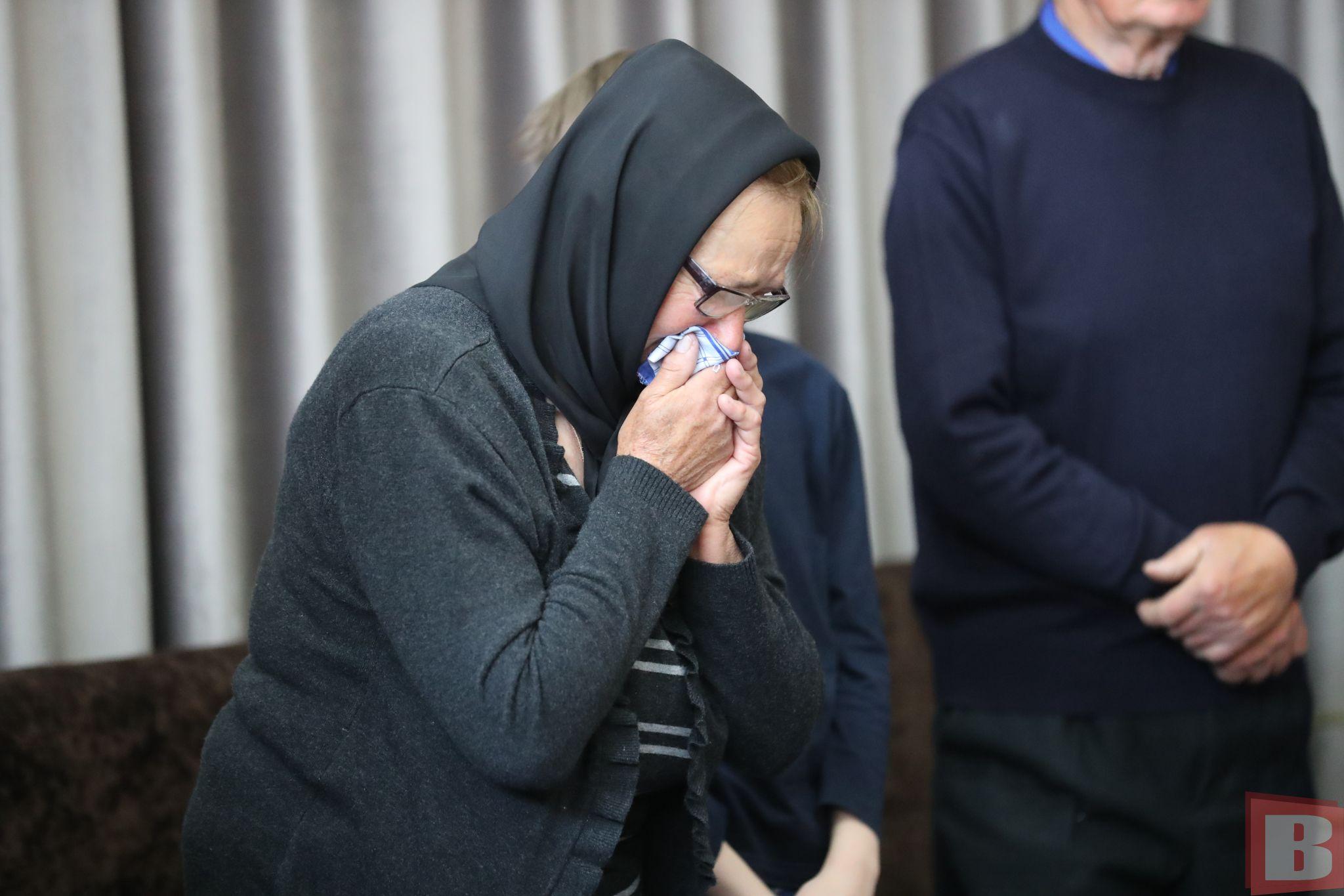 Новини Хмельницького - фото з «Як дітям рости без батька?» У Хмельницькому попрощалися з військовим Миколою Глєбічевим (ФОТО)