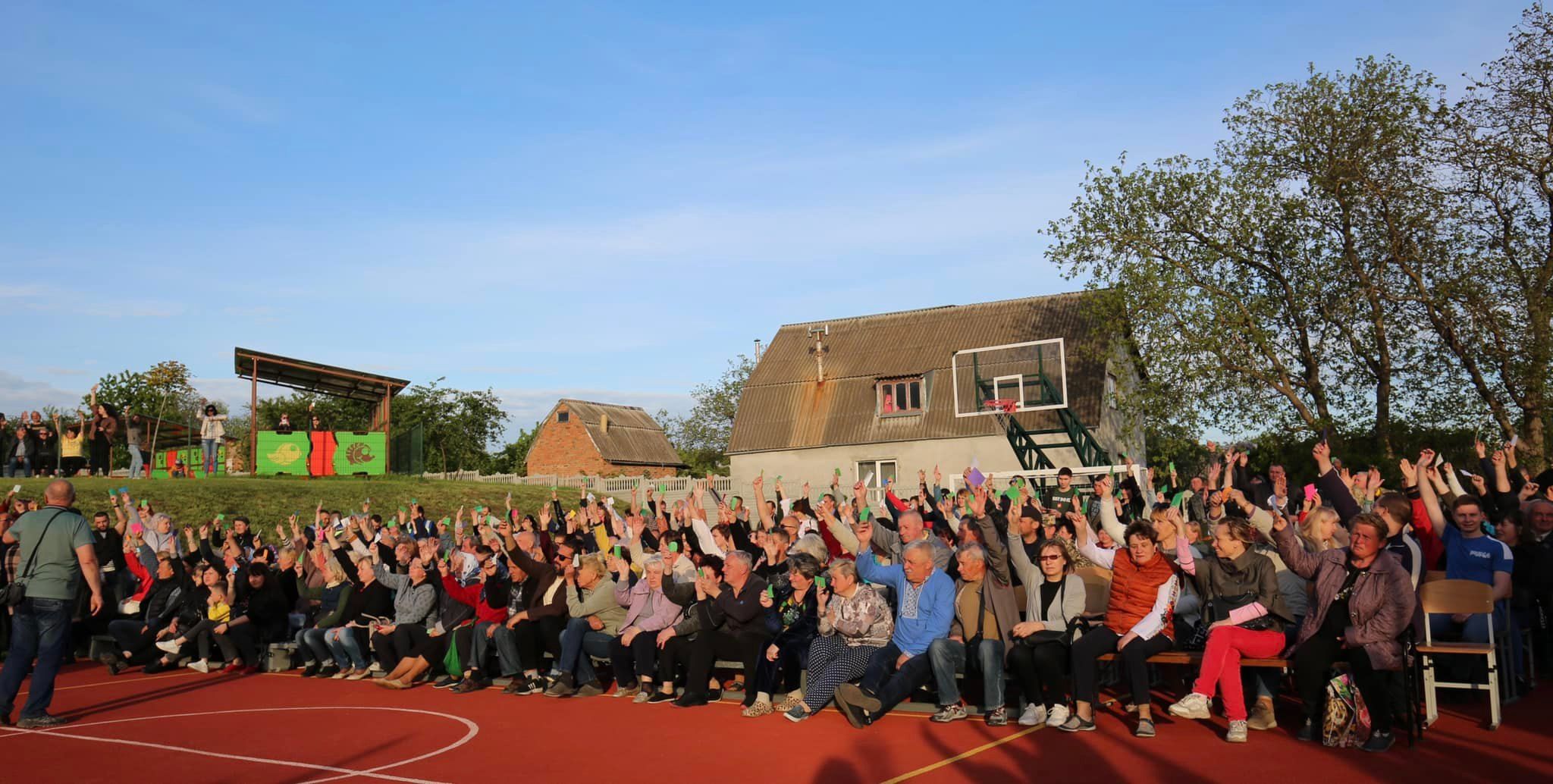 Новини Хмельницького - фото з “Геть московський патріархат”: як церква у Лезневому переходила до ПЦУ (ФОТО)