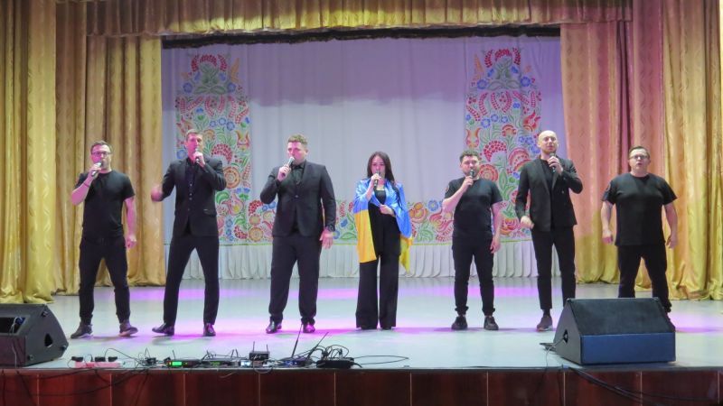 Новини Вінниці - фото з Задля підняття духу. Гумористи Батальйону гарного настрою «Поділля» дають благодійні концерти