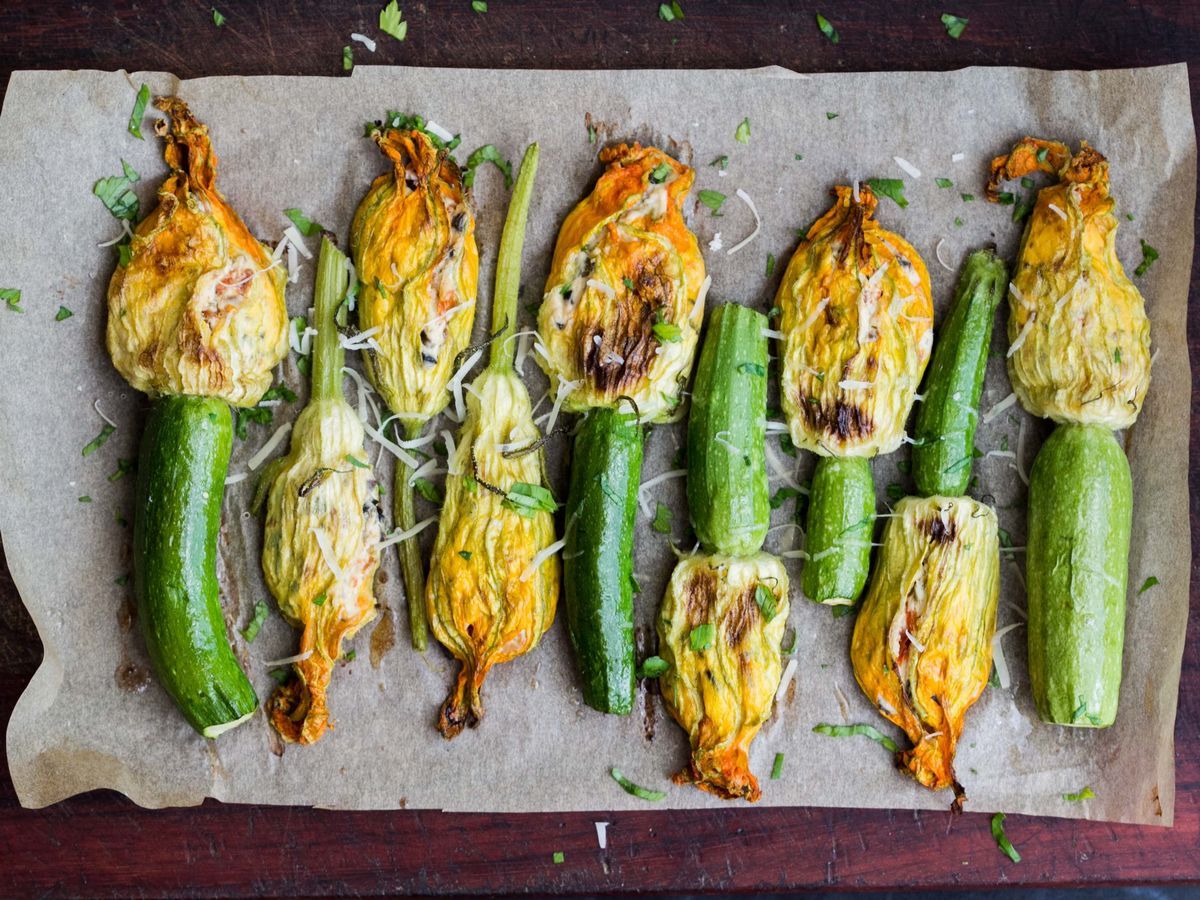 Новини Вінниці - фото з Страви з квітів та плодів. Ділимося літніми рецептами подільської кухні від Олени Павлової