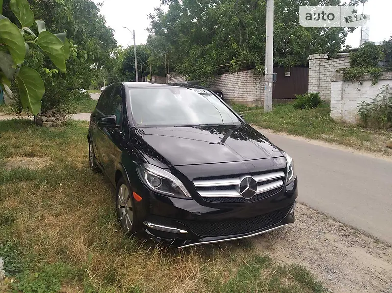 Новини Вінниці - фото з ТОП-8 електромобілів, які продають у Вінниці. Ціна та стан вживаних машин