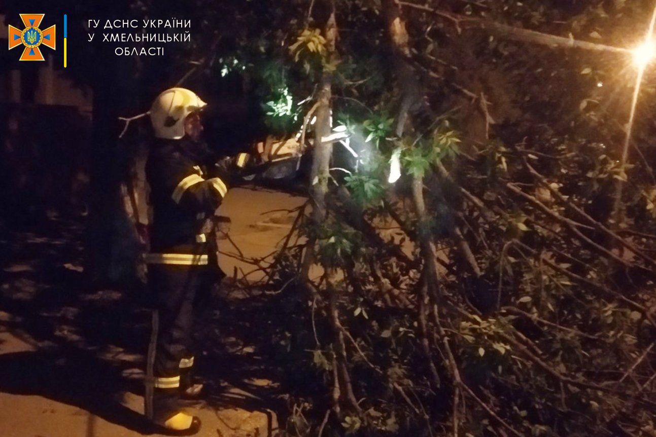 Новини Хмельницького - фото з Показали наслідки негоди на Хмельниччині (ФОТО)