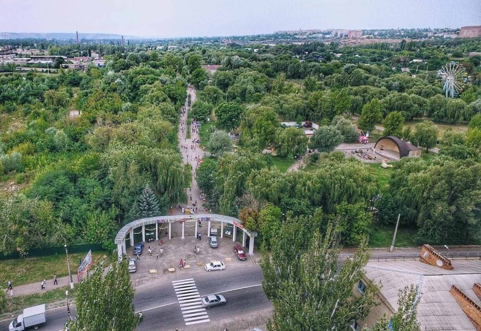 Славянск донецкая. Славянск Украина достопримечательности. Город Славянск Днепропетровская область. Слов'янськ. Славянск посёлок Северный.