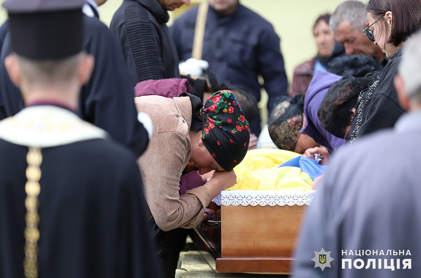 Новини Хмельницького - фото з На 	Хмельниччині  попрощались із полеглим на війні поліцейським Ігорем Махлаєм