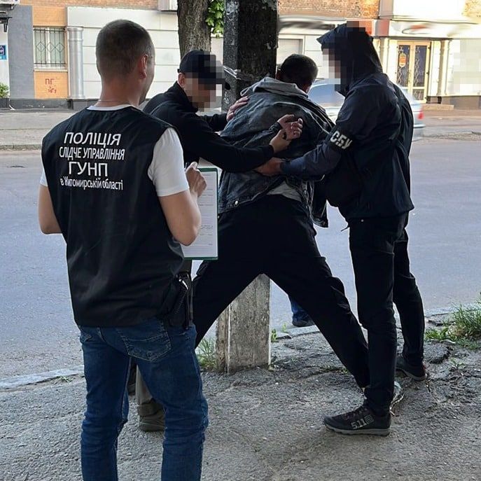 Новини Житомира - фото з У Житомирі при вимаганні хабаря спіймали двох медиків - хірурга і працівницю медустанови