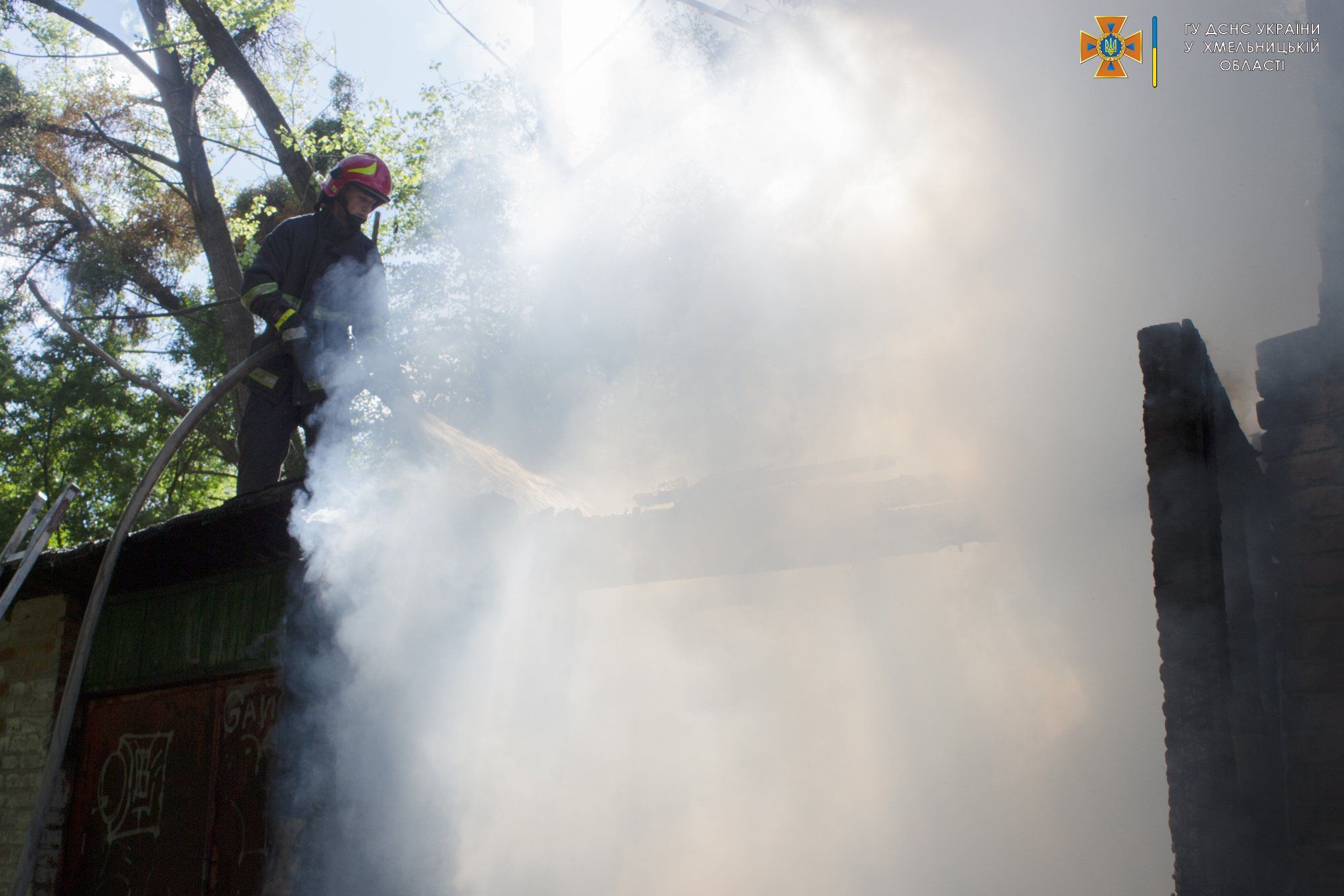 Новини Хмельницького - фото з Пожежа на Кам’янецькій: горів гараж