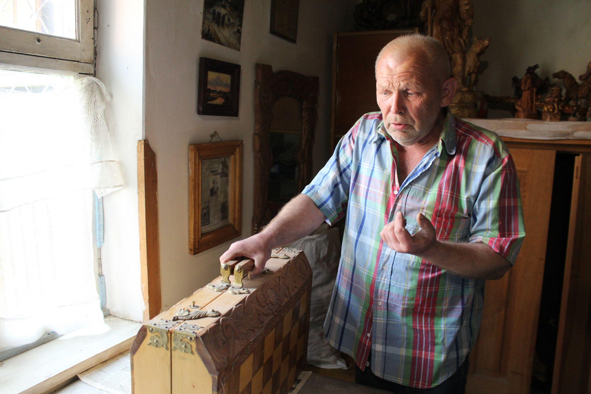 Новини Тернополя - фото з Його витворами захоплюється вся Україна! Історія «сільського філософа» Віктора Лупійчука (РЕПОРТАЖ)