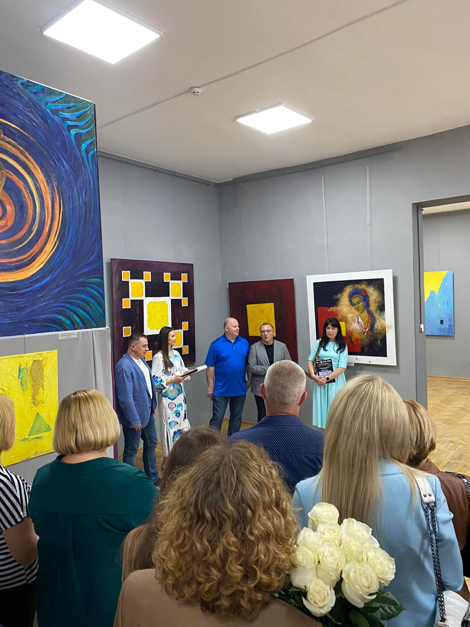 Новини Вінниці - фото з Запрошує навіть тих, з ким «побив горшки». Володимир Козюк відкрив виставки до 50-річного ювілею