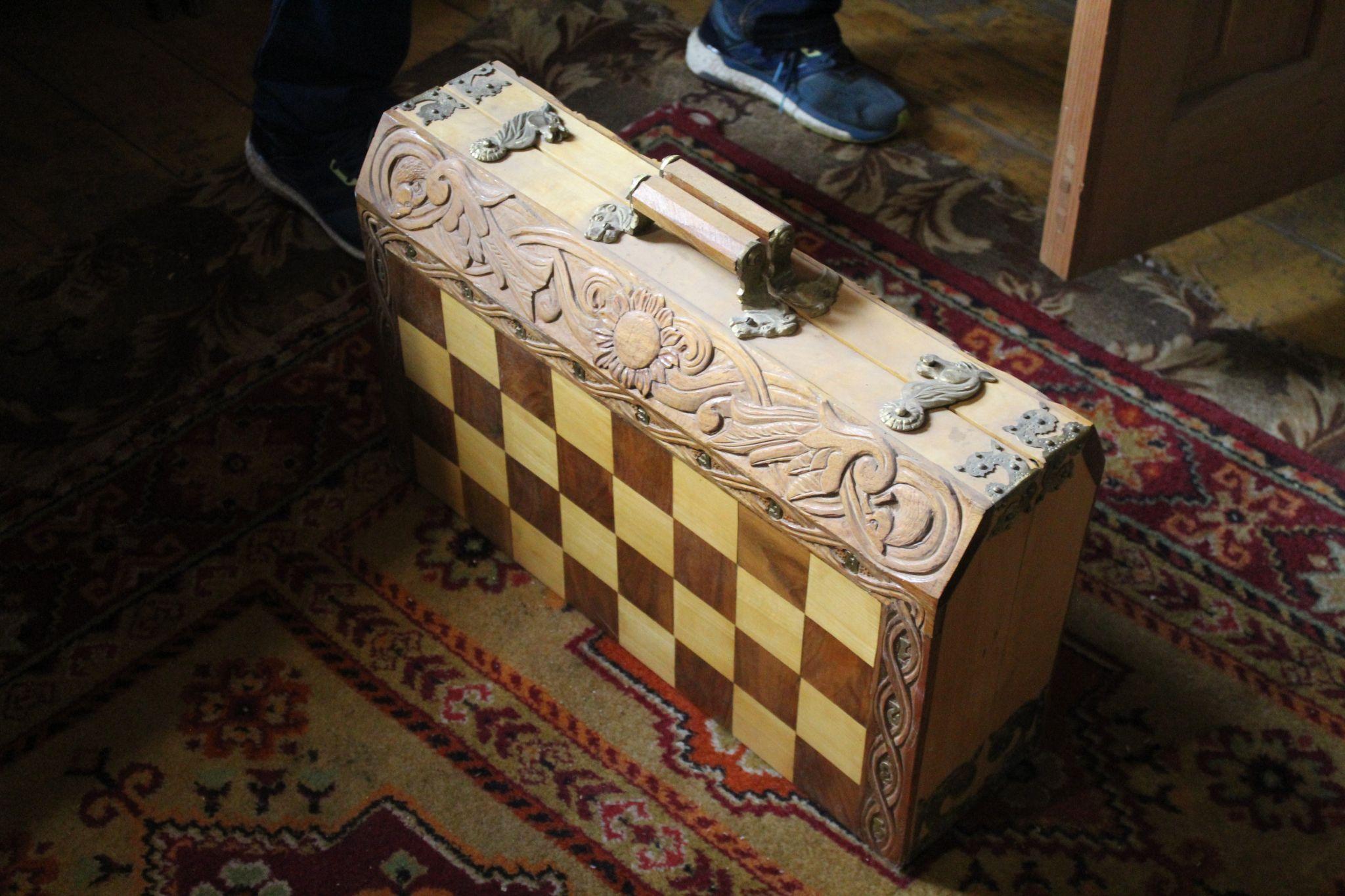 Новини Тернополя - фото з Його витворами захоплюється вся Україна! Історія «сільського філософа» Віктора Лупійчука (РЕПОРТАЖ)