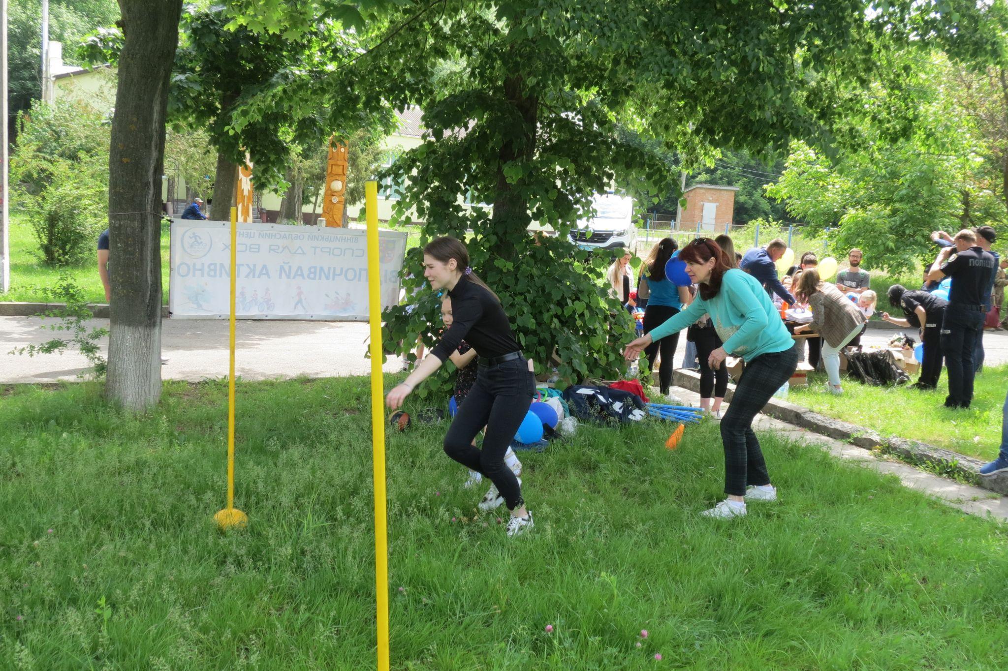 Новини Вінниці - фото з Спортсмени спільно з правоохоронцями влаштували свято для вимушених переселенців