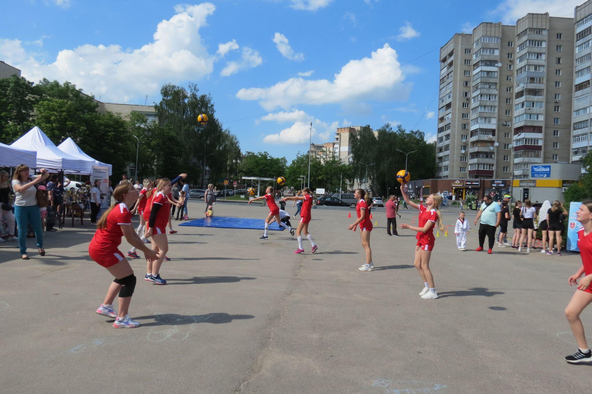 Новини Вінниці - фото з Міські ДЮСШ влітку працюватимуть. На акції «Рухаємось разом» запрошували новачків